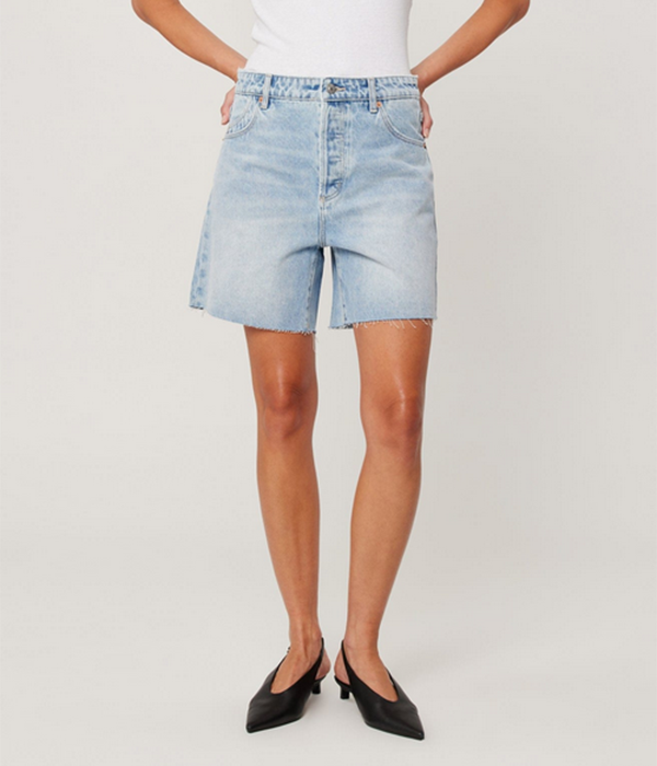 Womens 90s Relaxed Short Longbeach
