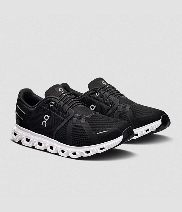 Mens Cloud 6 in Black | White