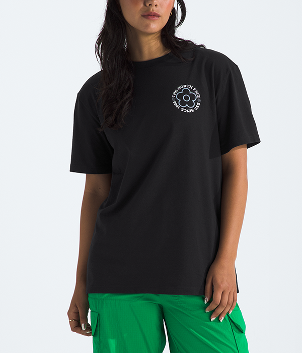 Womens S/S Strange Colorful World Flower Field Tee—Graphic