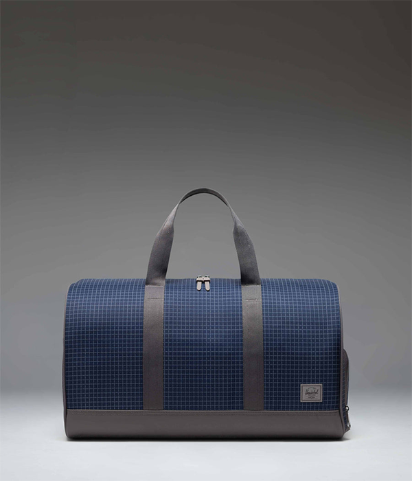 Herschel Novel Duffle in Grid Naval Academy/Magnet