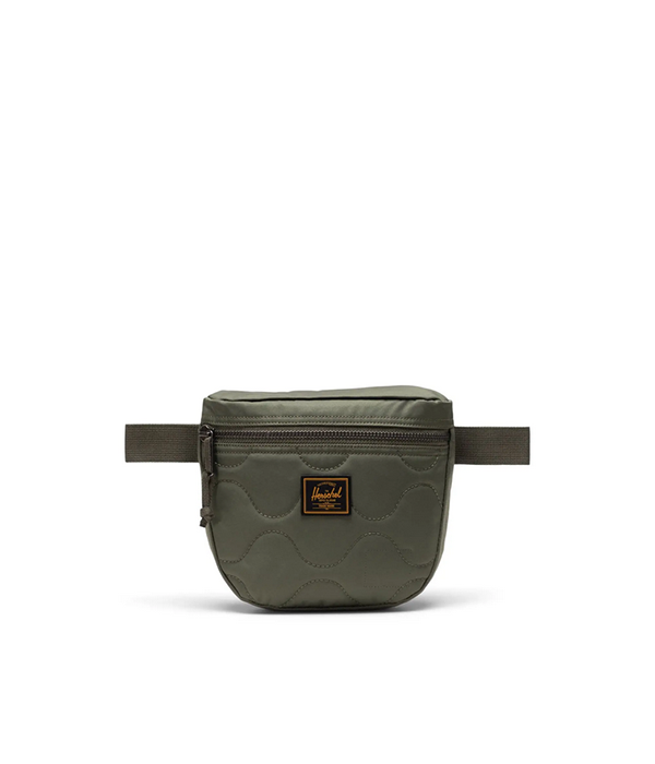 Settlement Quilted Capsule Hip Pack in Beetle