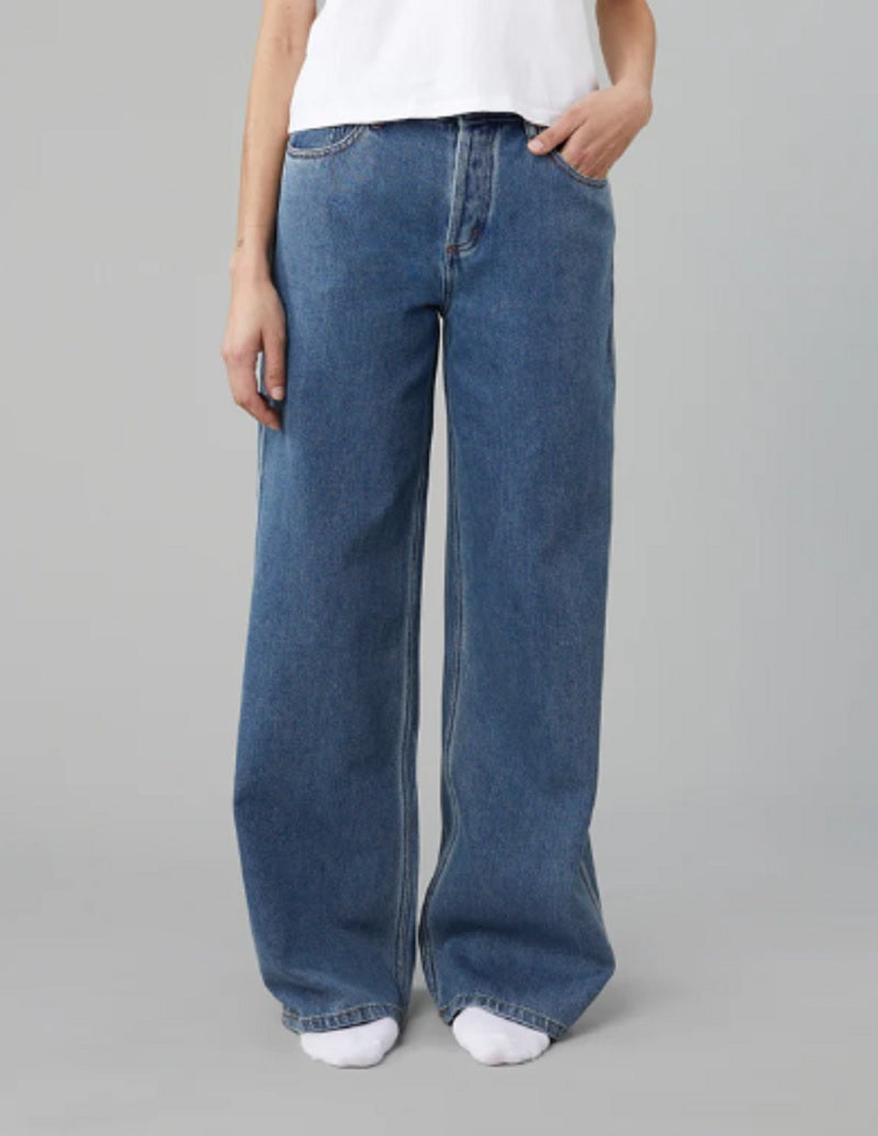 Womens Walker in Cloud Classic Blue