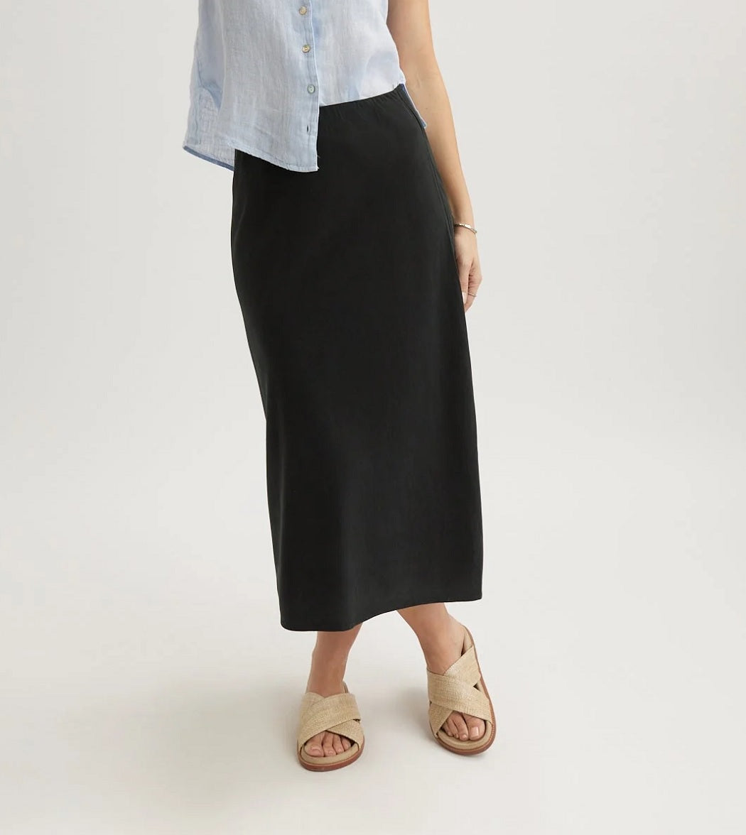 Womens Bias Midi Skirt in Vintage Black