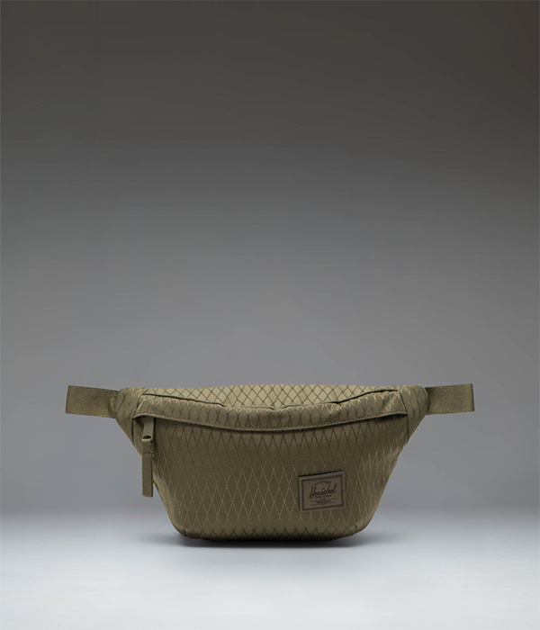 Herschel Classic Hip Pack in Ivy Green Diamond