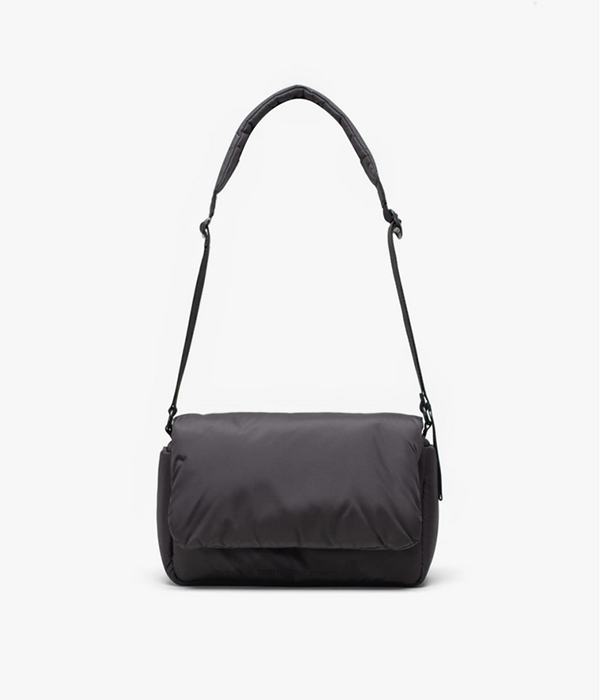 Cloudform Crossbody in Black S26