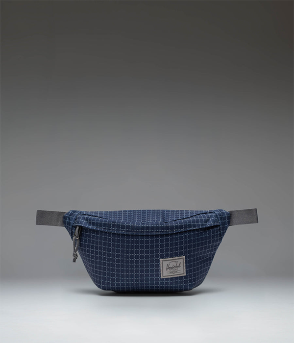 Herschel Classic Hip Pack in Grid Naval Academy/Magnet
