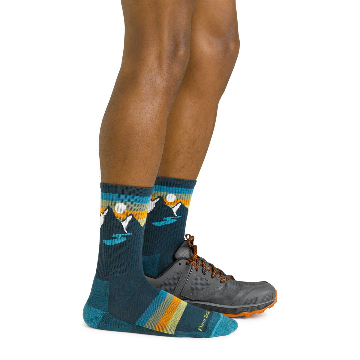 Darn Tough Vermont DARN TOUGH Mens Sunset Ridge Micro Crew Lightweight with Cushion - Bottle