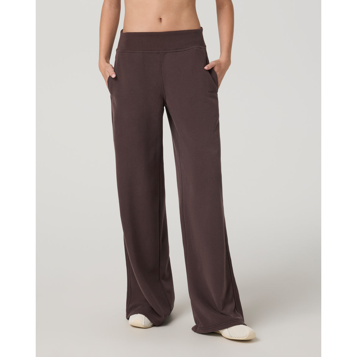 Vuori Womens Sedona Midrise Wideleg Sweat - French Roast