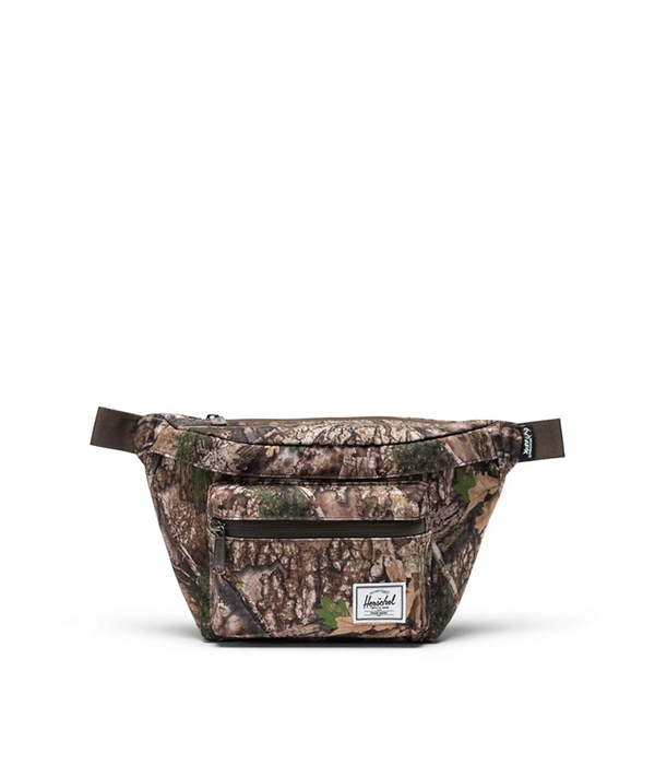Realtree Pop Quiz Hip Pack in Realtree APX Camo