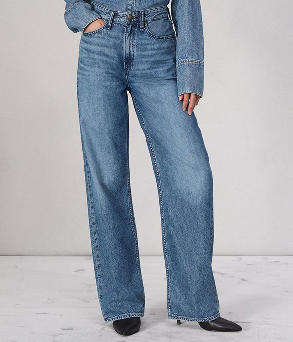 Womens Featherweight Logan in River