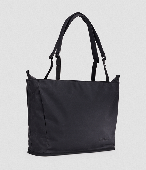 Aion Tote Bag in Black