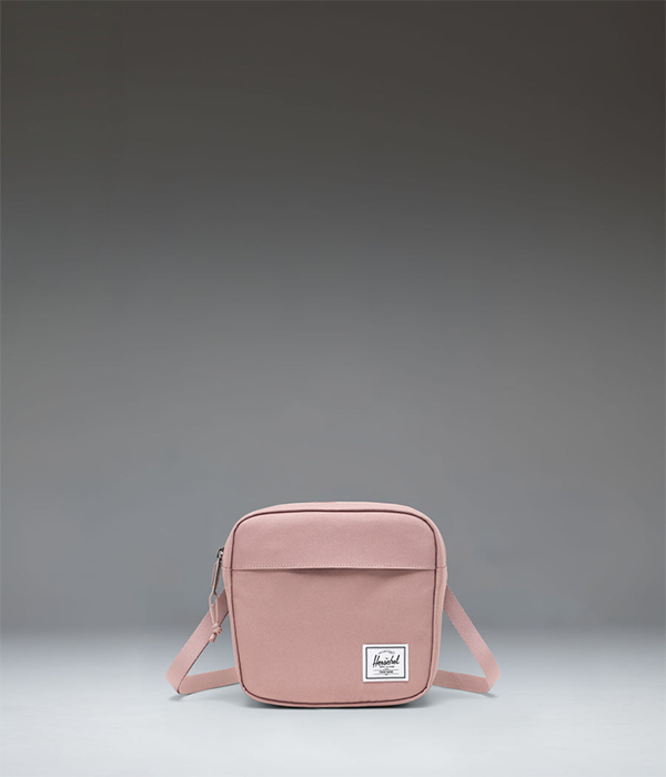 Herschel Classic Crossbody in Ash Rose