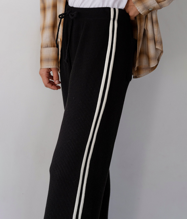 Womens Thermal Crop Stripe Pant in Jet