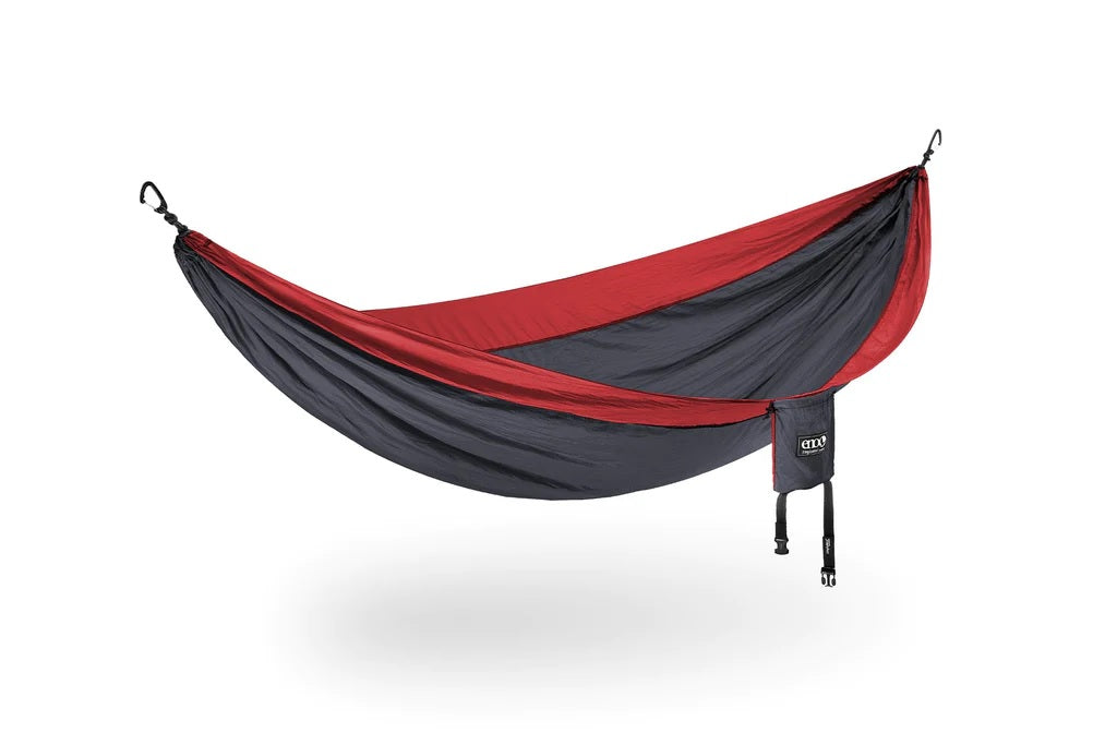 SingleNest in Charcoal | Red