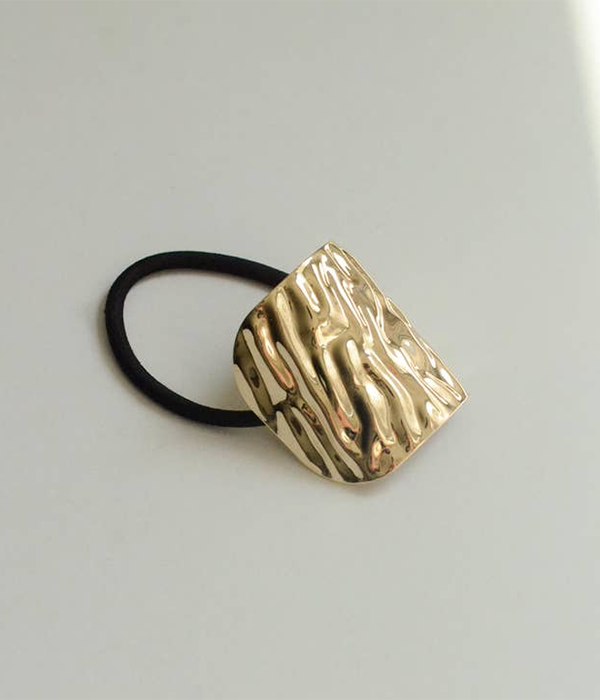 Womens Wide Textured Metal Ponytail Hair Tie | Gold