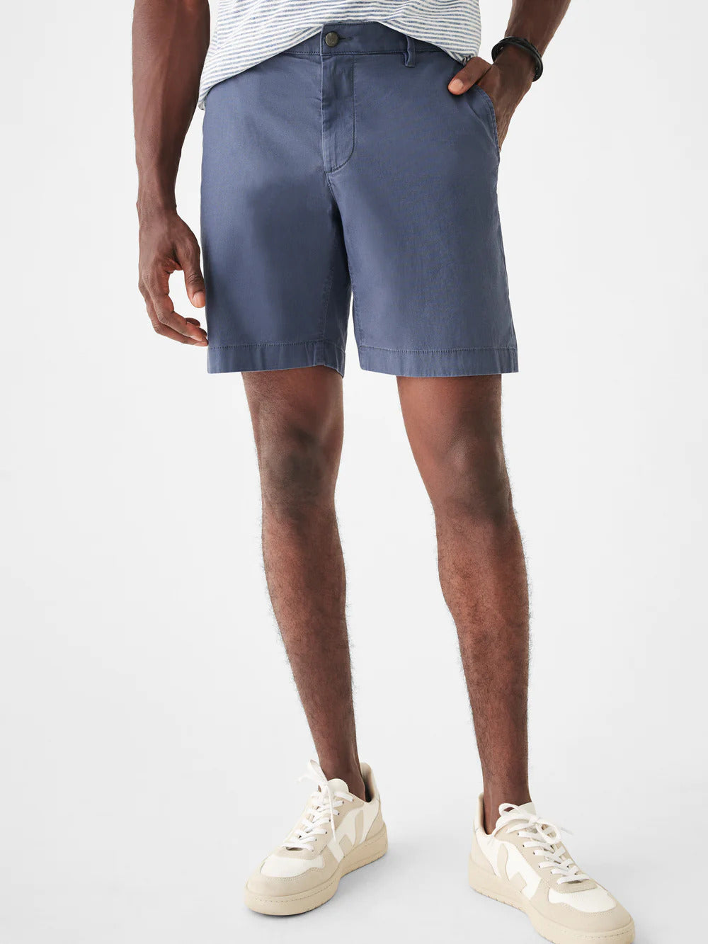 Mens Island Life Short 8"
