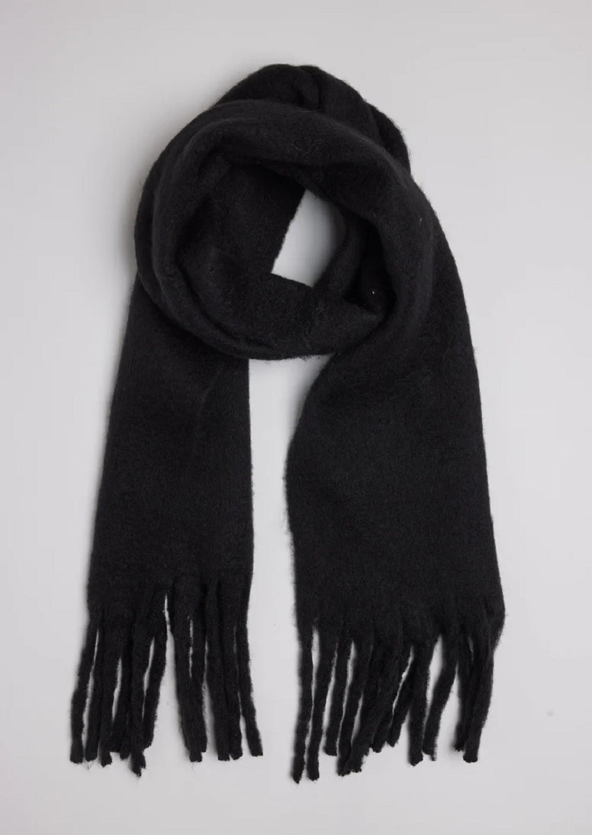 Womens Chic Solid Scarf