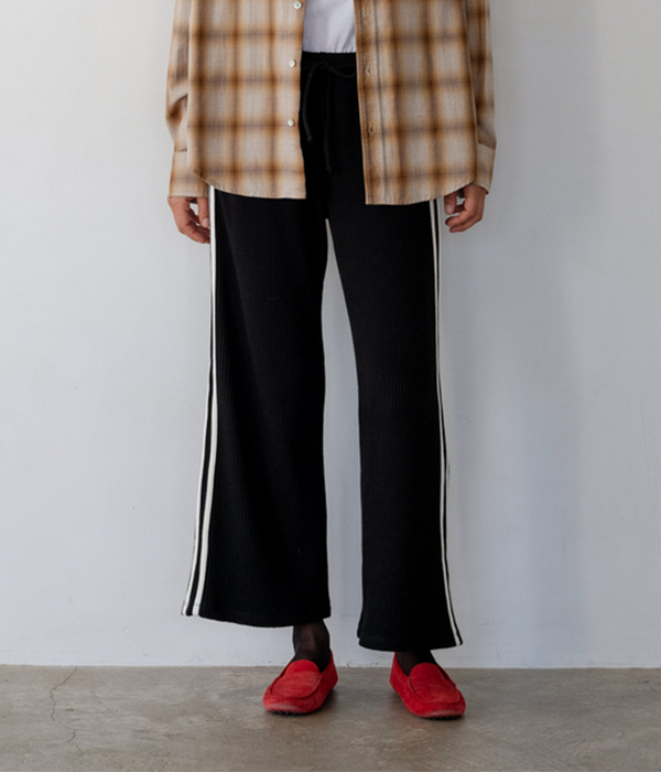 Womens Thermal Crop Stripe Pant in Jet
