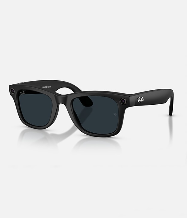 Rayban Meta Wayfarer in Matte Black w/ Grey Transitions