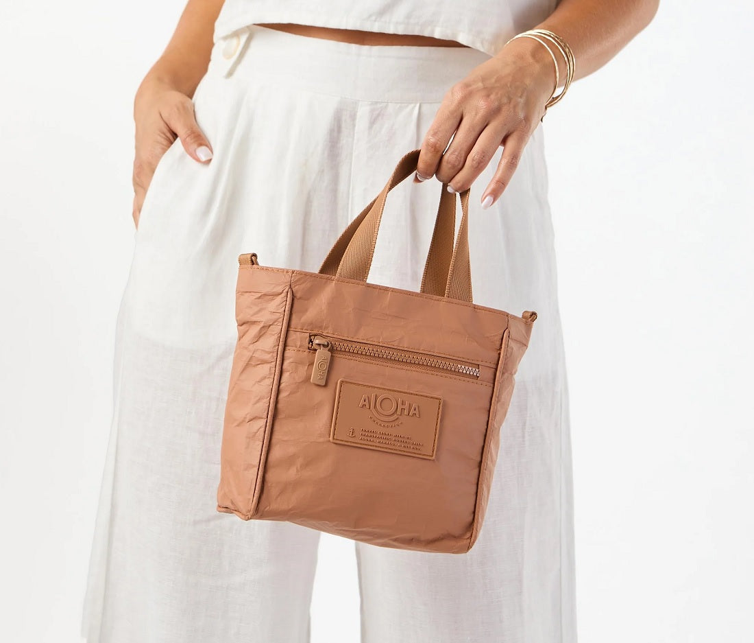 Monochrome Crossbody in Toffee