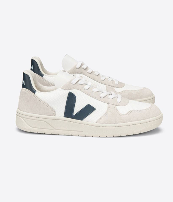 Mens V-10 Mesh in White / Nautico