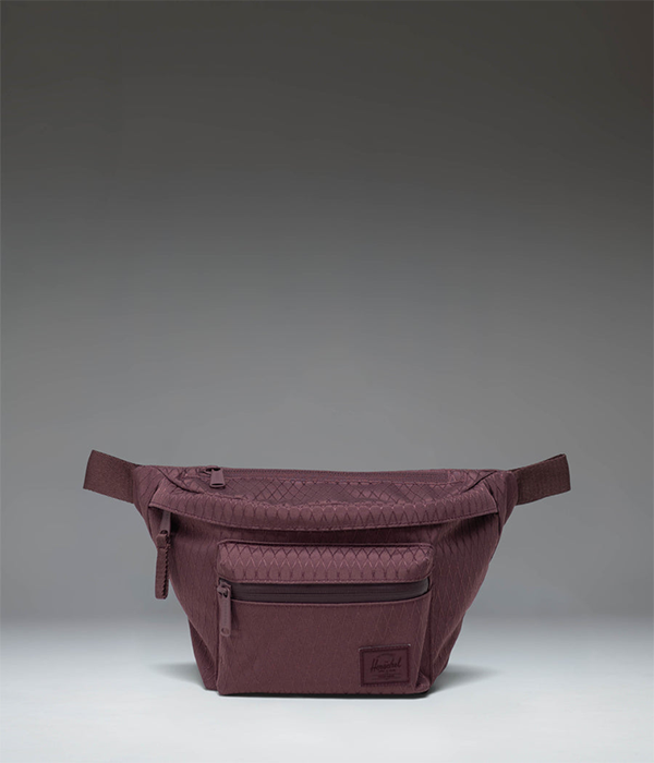 Pop Quiz Hip Pack in Huckleberry Diamond