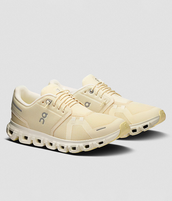 Womens Cloud 6 in Castor | Ivory