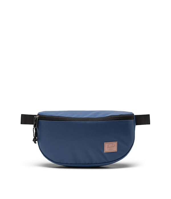 Kaine Hip Pack in Oceana S26