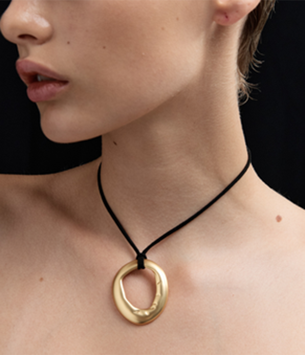 Womens Black Mini Necklace