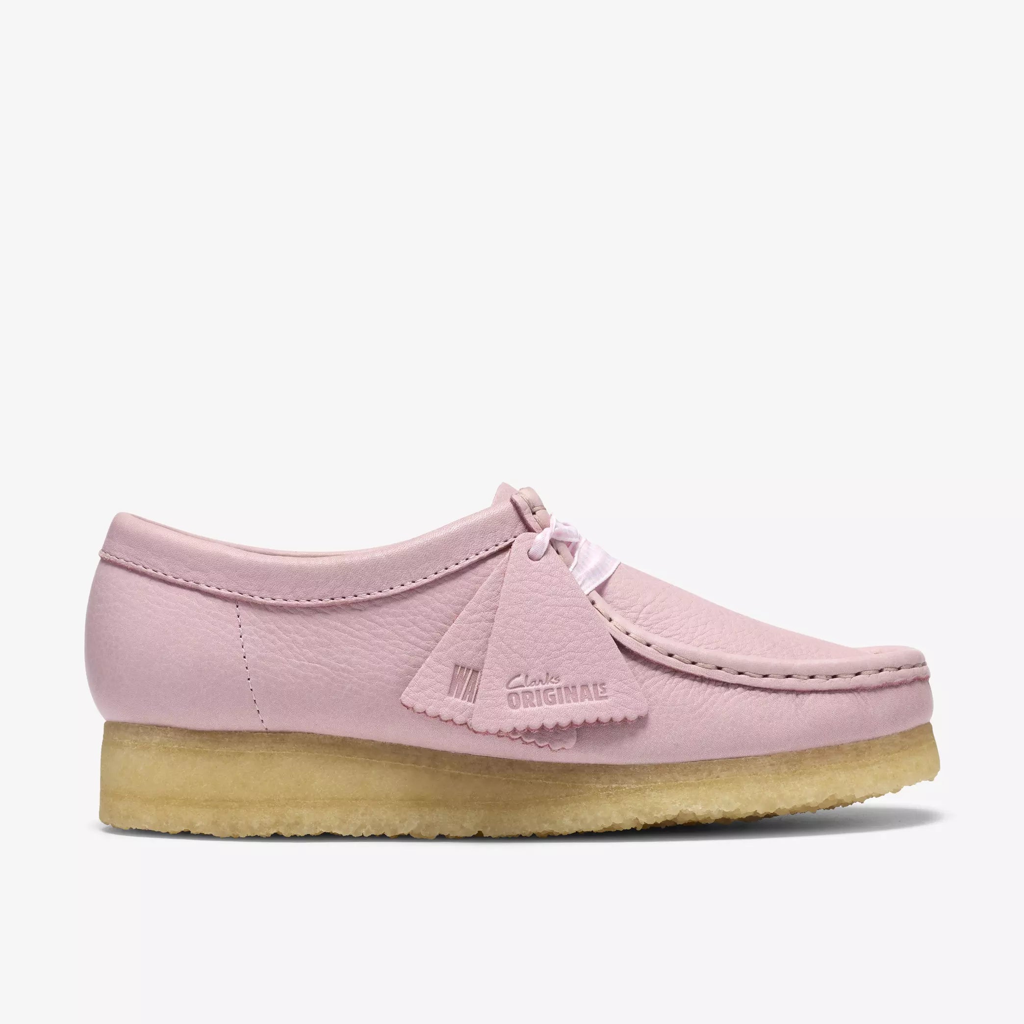 Womens The Wallabee in Baby Pink Leather