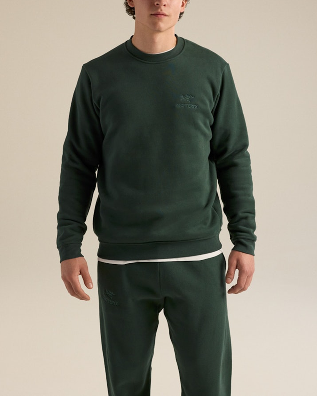 Mens Emblem Fleece Crew F26