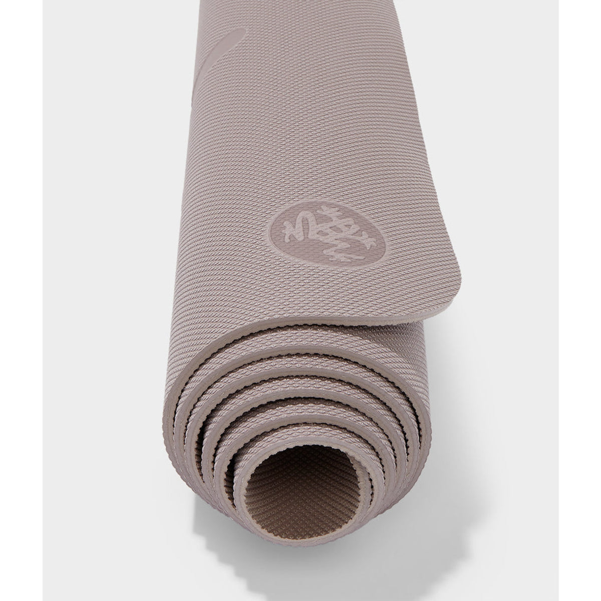 Manduka Begin Yoga Mat in Sphinx Moonlight - Sphinx Moonlight