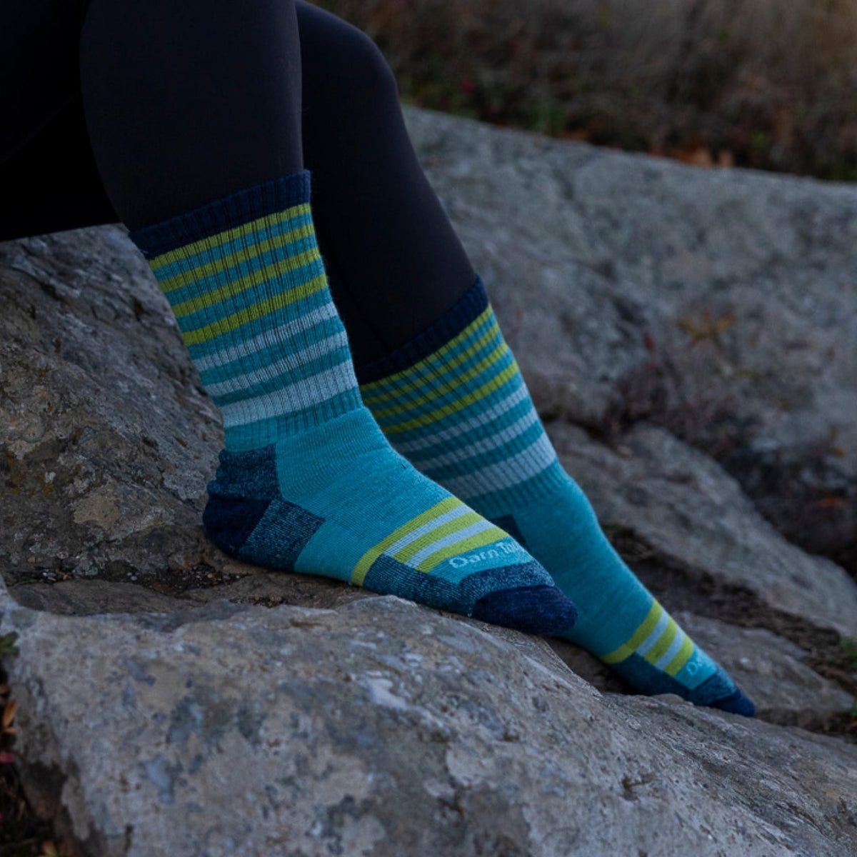 Darn Tough Vermont DARN TOUGH Women's Gatewood Boot Sock Full Cushion - Aqua