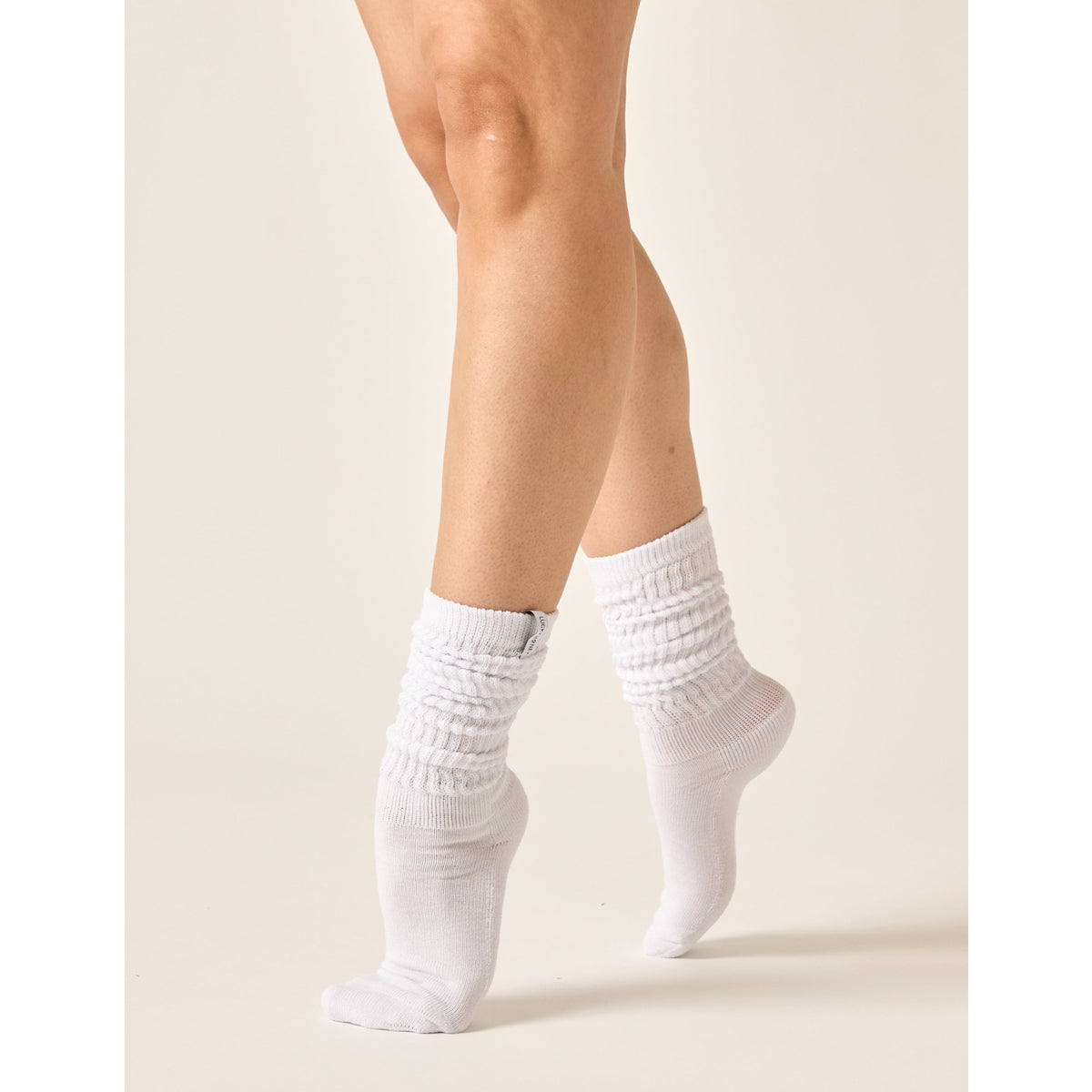 Lucky Honey Everyday Lightweight Scrunchie Sock In White - White