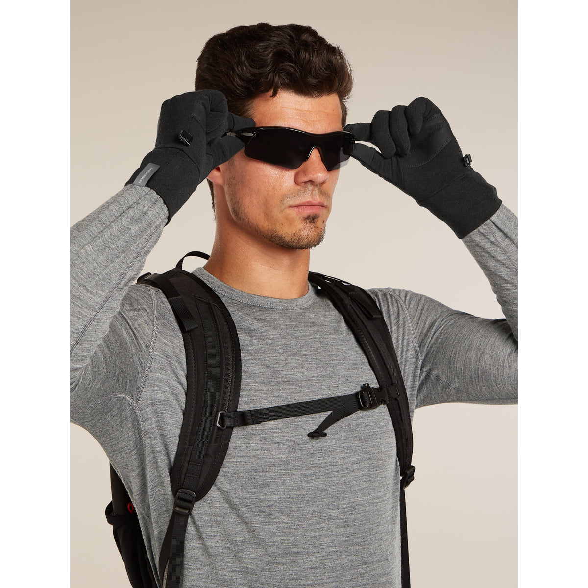 Icebreaker ICEBREAKER Adult Sierra Gloves - Black
