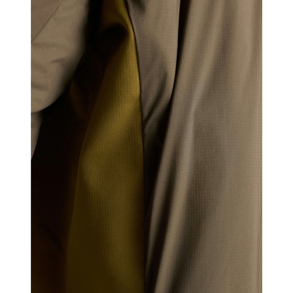 Arcteryx Mens Atom Hoody F26 - Mongoose