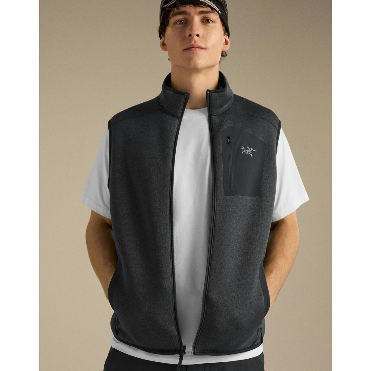 Arcteryx Mens Covert Vest F26 - Black Heather