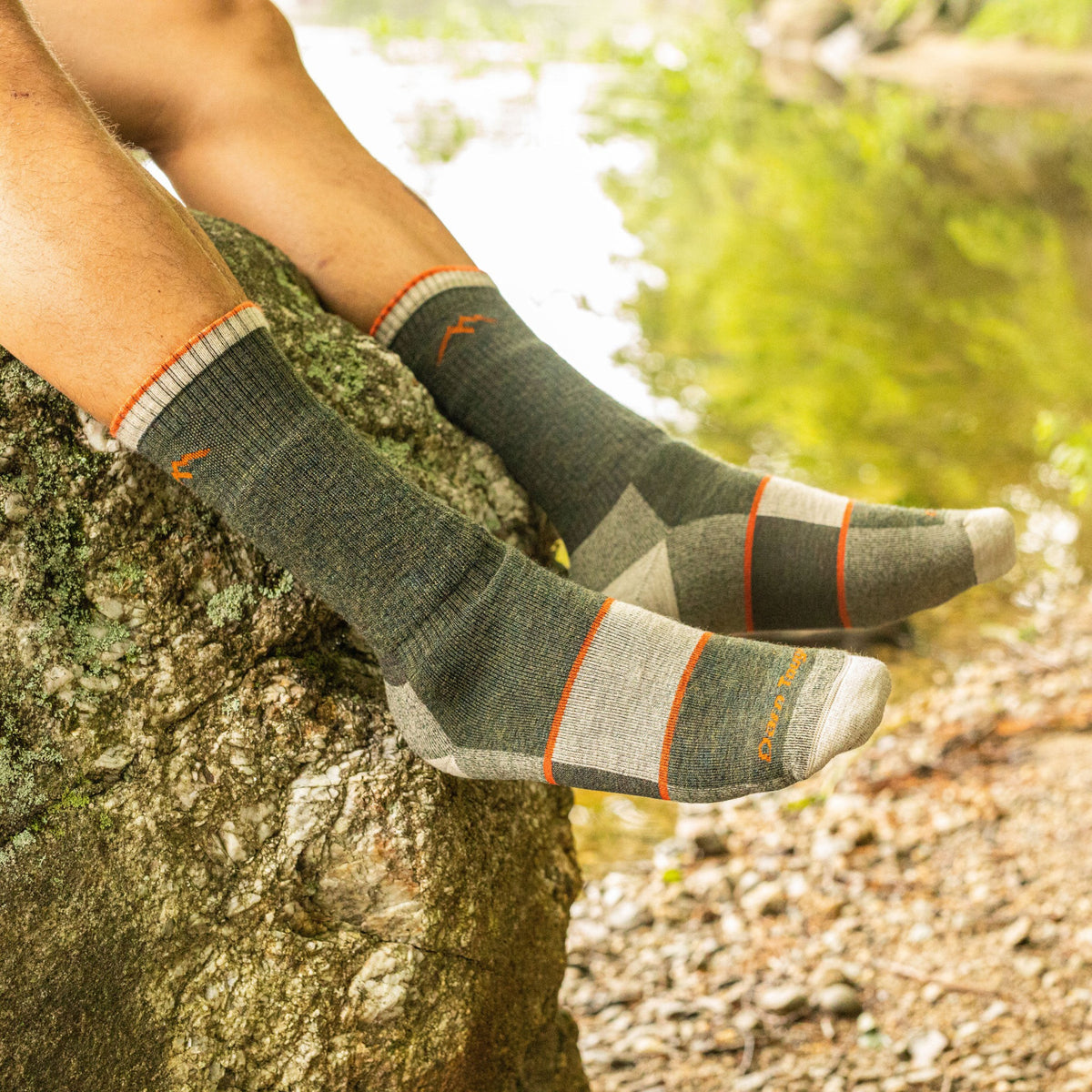 Darn Tough Vermont Mens Merino Wool Boot Sock Full Cushion