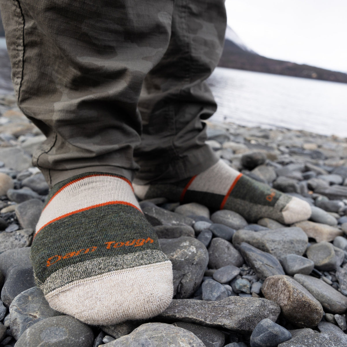 Darn Tough Vermont Mens Merino Wool Boot Sock Full Cushion