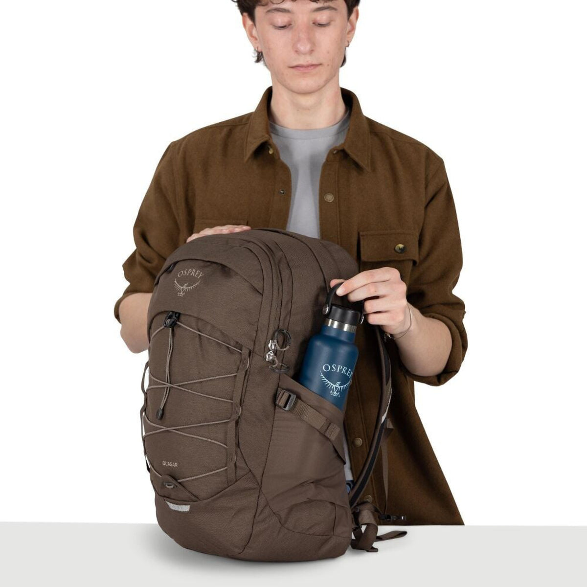Osprey Quasar in Driftshade Truffle Brown