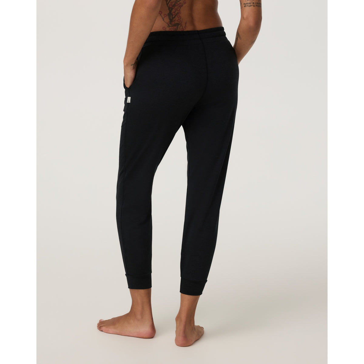 Vuori Vuori Womens Performance Jogger - Black Heather