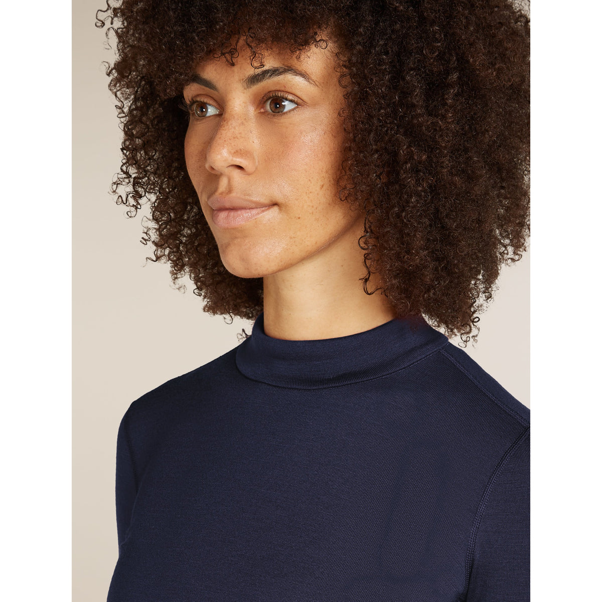 Icebreaker Women 260 Tech LS Turtleneck - Midnight Navy