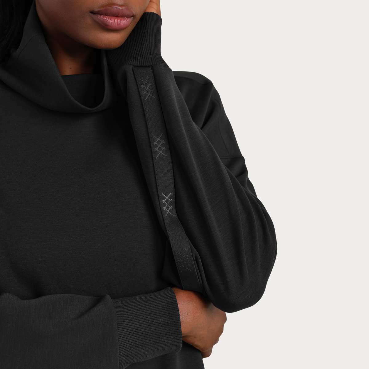Rhone Womens Dreamglow Mock Neck in Pure Black Heather-Pure Black Heather