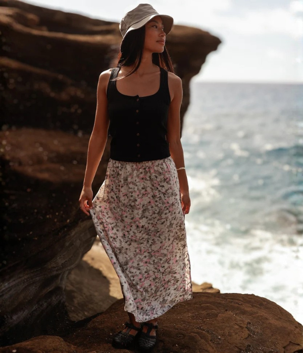 Womens Yaletown Skirt_Tentree_TCW5674