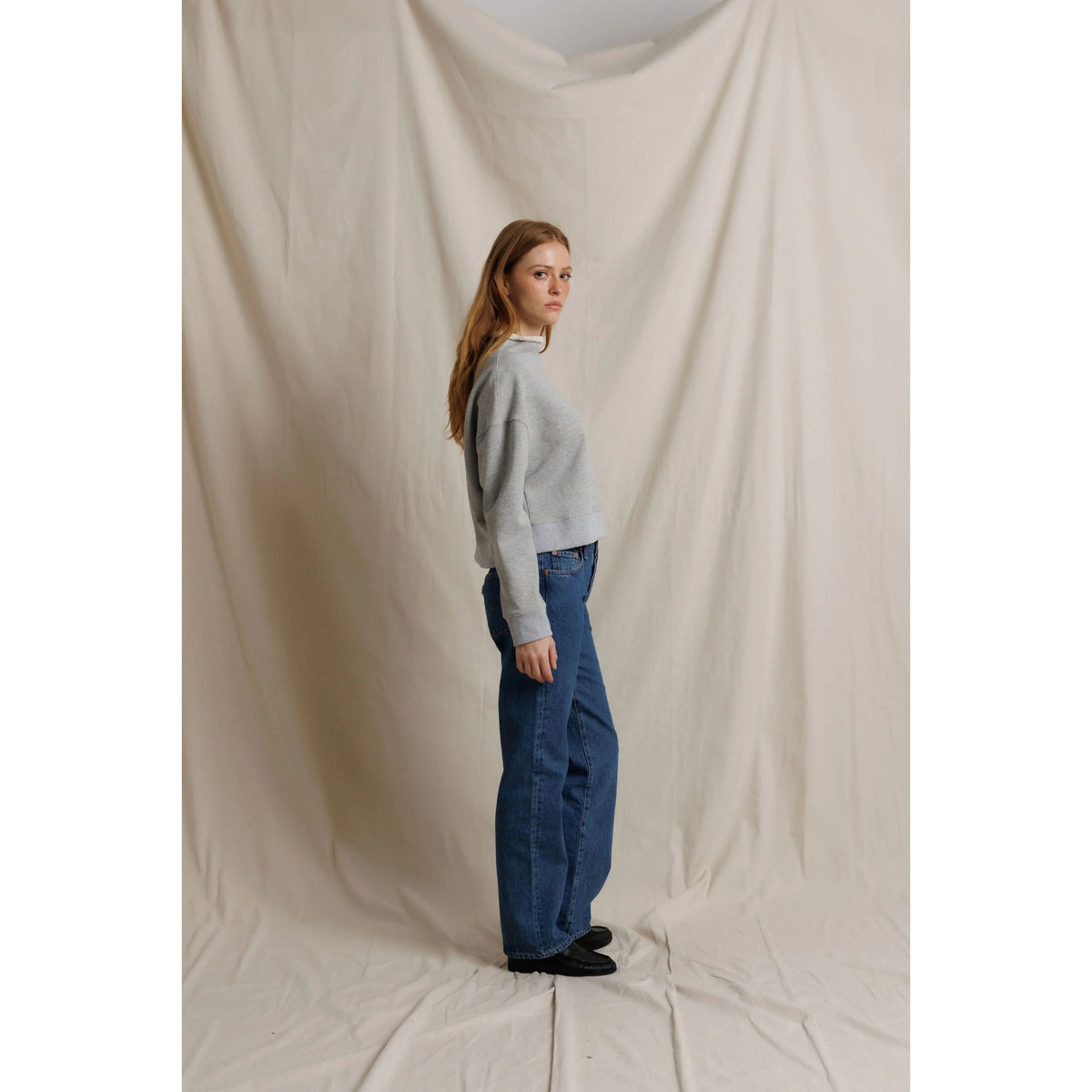Perfect White Tee Womens Arden Sweatshirt - Heather Grey