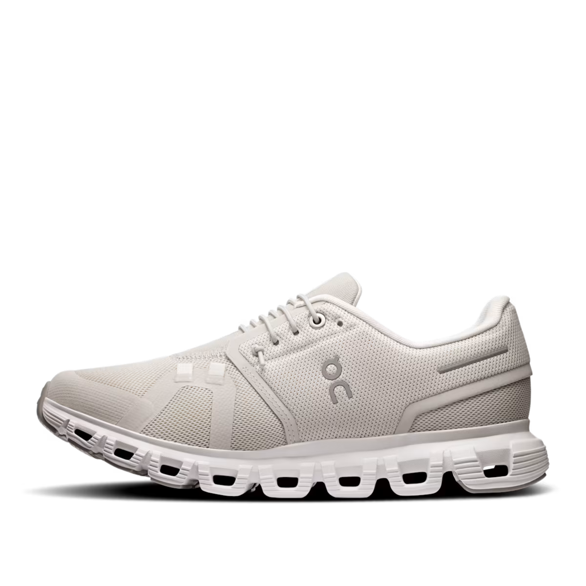 On Running Womens Cloud 6 in Pearl | White-Pearl & White