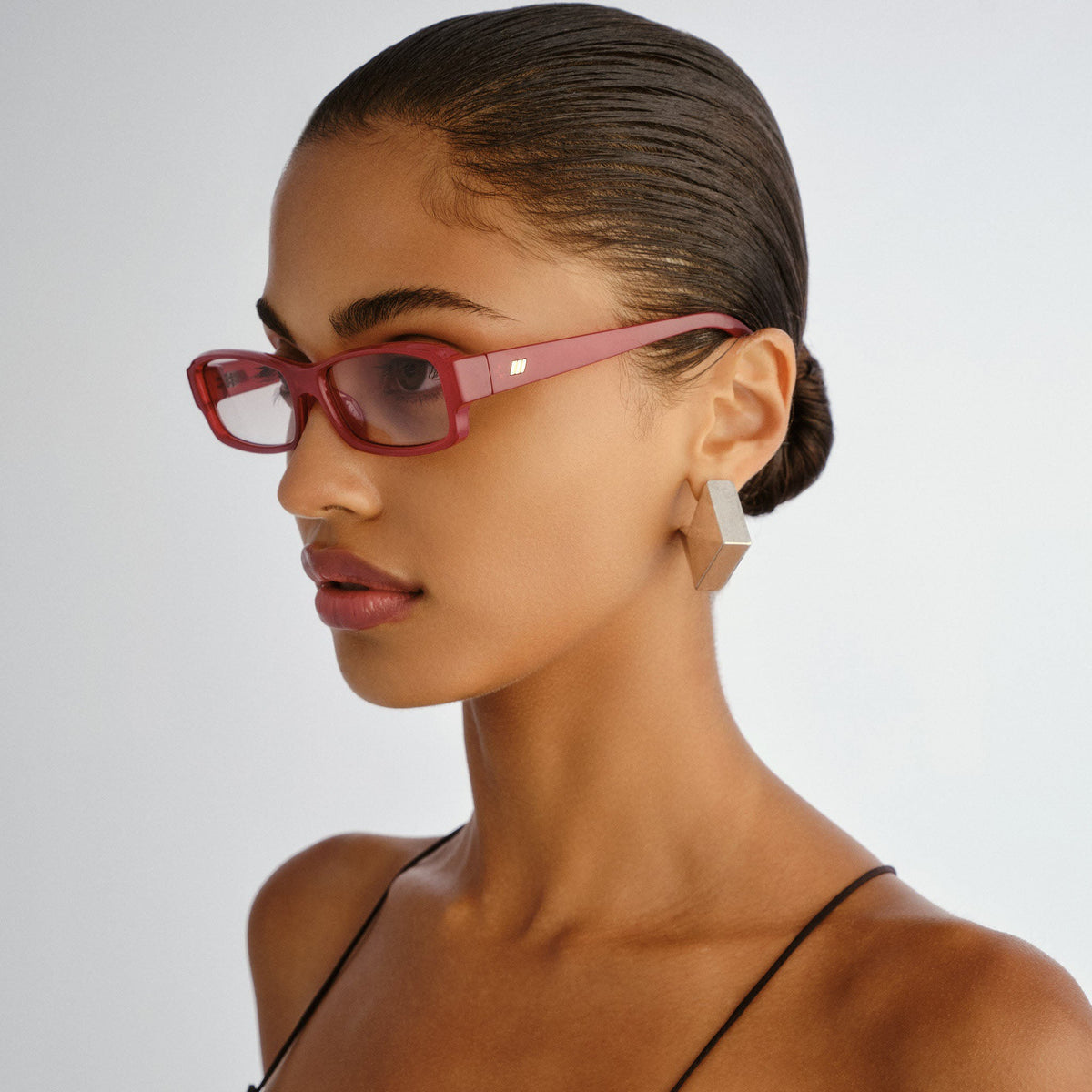 Le Specs Womens Dial Tone Sunglasses - Cranberry