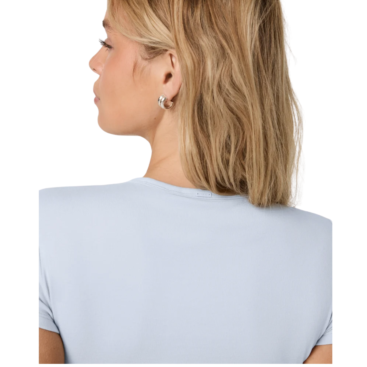 Vuori Womens Everyday Cotton Fitted Tee-Atmosphere