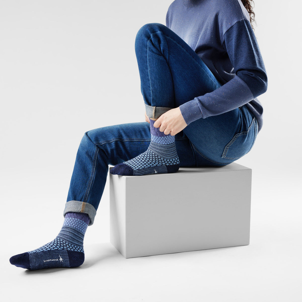 Smartwool Womens Everyday Popcorn Cable Crew Socks - N75_Serene Blue