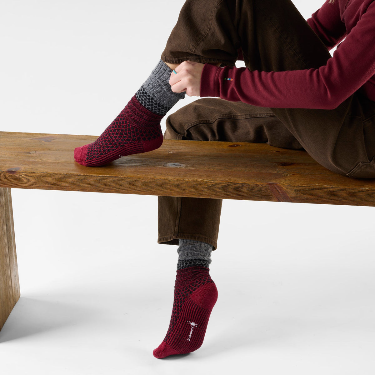 Smartwool Womens Everyday Popcorn Cable Crew Socks - Black-Tibetan Red